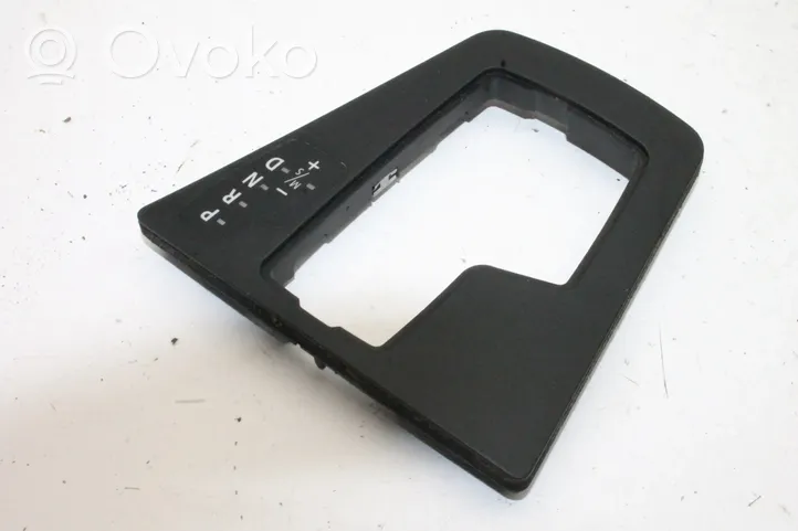 BMW X3 E83 Rivestimento in plastica cornice della leva del cambio 3400695