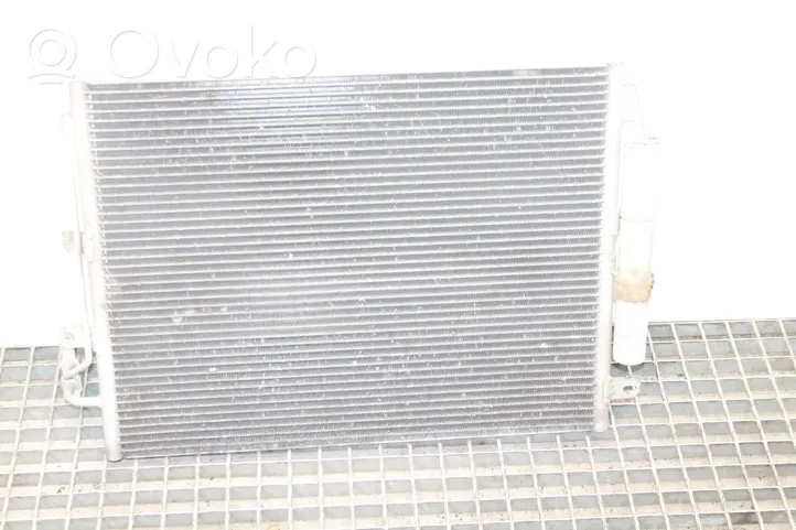 Land Rover Discovery 3 - LR3 Radiateur de refroidissement ED86165400