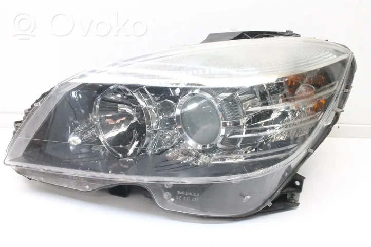 Mercedes-Benz CLC CL203 Lampa przednia 