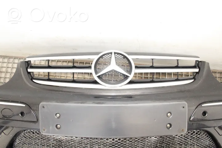 Mercedes-Benz CLK A209 C209 Передний бампер 