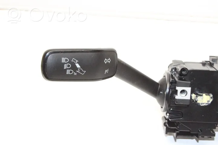 Volkswagen Polo VI AW Leva/interruttore dell’indicatore di direzione e tergicristallo 2Q1953507L