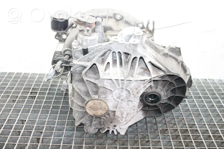 Mercedes-Benz A W176 Mechaninė 6 pavarų dėžė A1762610101