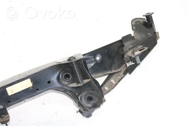 BMW 1 F40 Galinis traversas 6851560