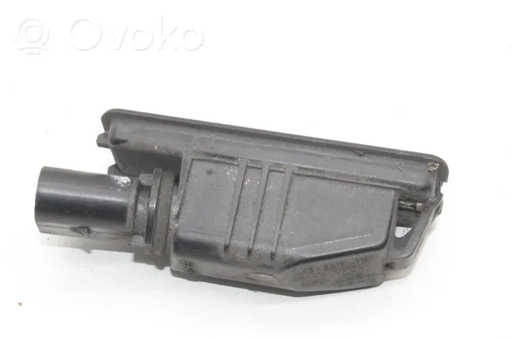 Volkswagen Scirocco Lampa oświetlenia tylnej tablicy rejestracyjnej 1K8943021