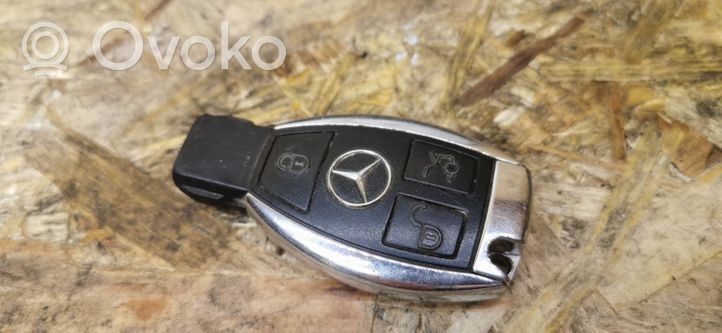 Mercedes-Benz E C207 W207 Užvedimo komplektas A6519007500