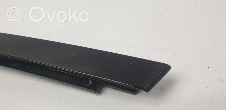 Mercedes-Benz E W212 Rail de pare-brise de porte arrière A212730011911