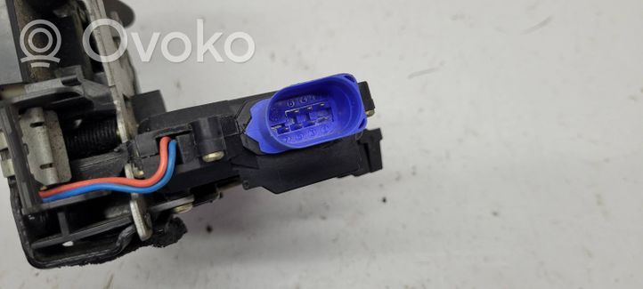 Audi A8 S8 D3 4E Front door lock 4E1837016