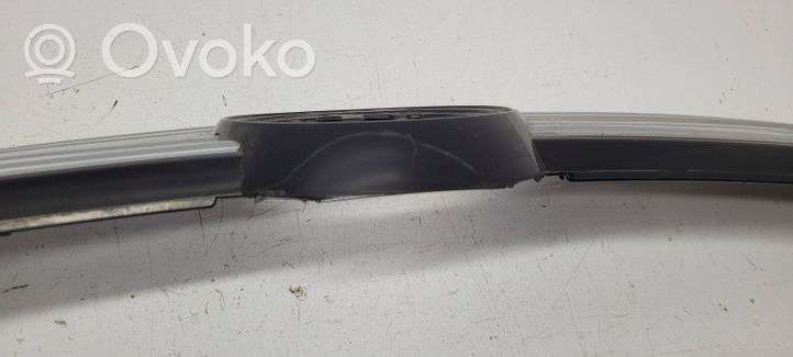 Volkswagen Tiguan Garniture de radiateur 5N0853655