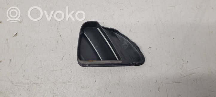 Volkswagen Amarok Boczna kratka nawiewu deski rozdzielczej 2H0819706B