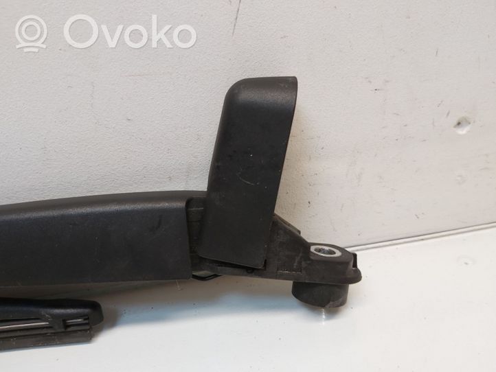 Nissan Qashqai Balai d'essuie-glace arrière W000007598