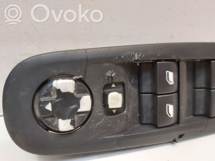 96788264 Peugeot 308 Electric window control switch, 15.00 € | RRR 