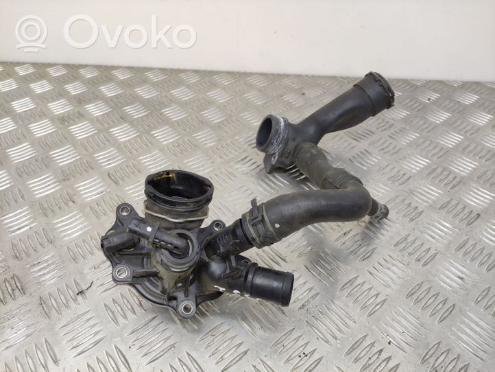 Mercedes-Benz E C207 W207 Thermostat/thermostat housing A2712000315