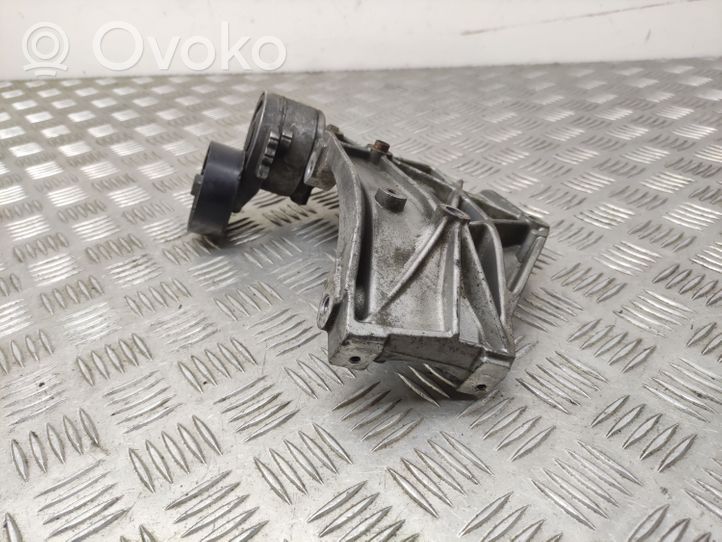 Citroen C4 I Picasso Supporto del generatore/alternatore 9682367380