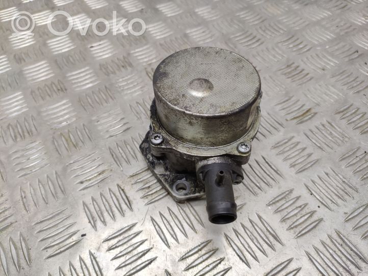 Nissan Qashqai Alipainepumppu 8200577807