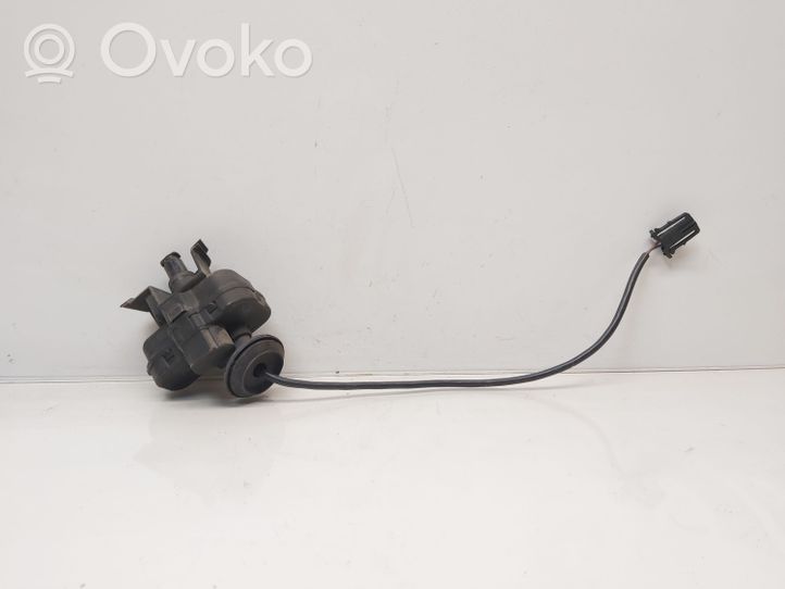 Skoda Superb B6 (3T) Verrouillage du bouchon du réservoir de carburant 3T0810773