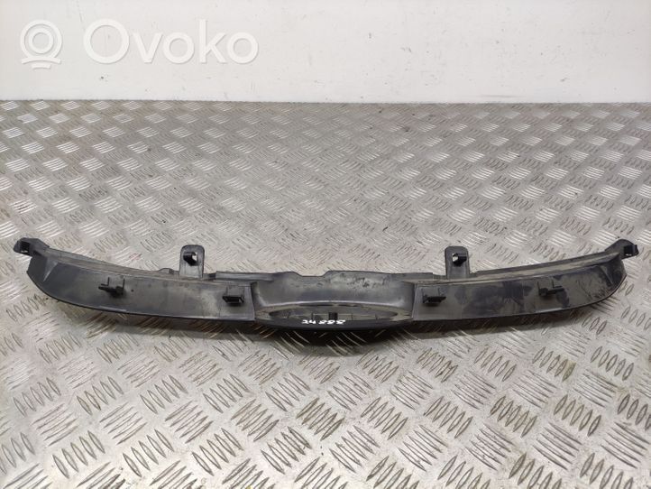 Ford Fiesta Etupuskurin ylempi jäähdytinsäleikkö 8A618200