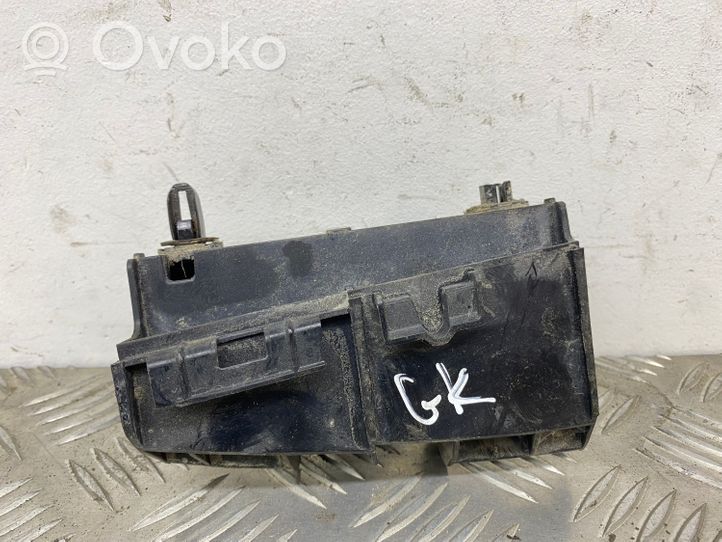 Toyota Verso Staffa di rinforzo montaggio del paraurti posteriore 525630F020