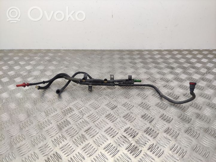 Opel Vivaro Fuel line/pipe/hose 93863308