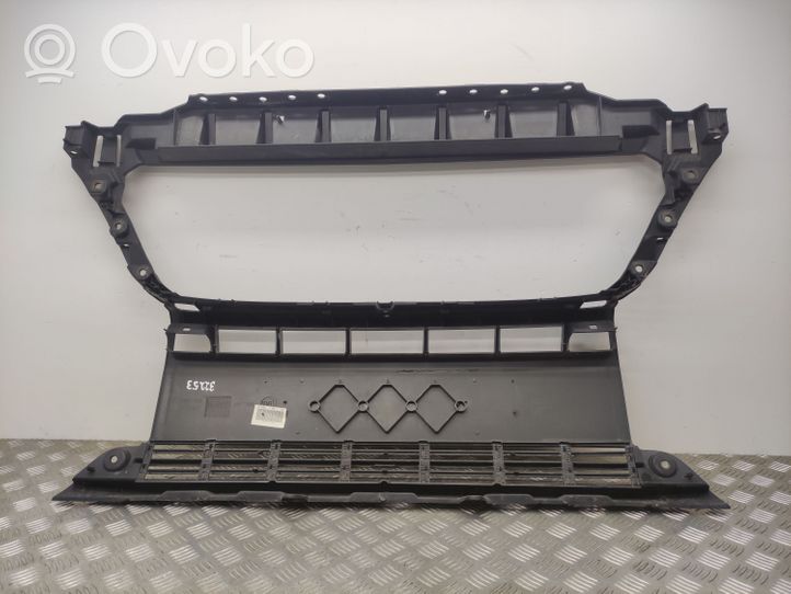 Peugeot Boxer Maskownica / Grill / Atrapa górna chłodnicy 1315077070