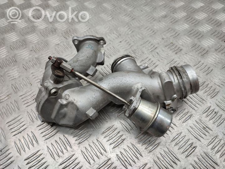 Mercedes-Benz E C207 W207 Turboahtimen ilmanoton letku A6510904980