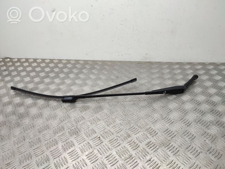 Peugeot 508 Windshield/front glass wiper blade 9686437780