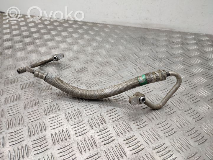 Suzuki SX4 Ilmastointilaitteen putki (A/C) 9572079J00