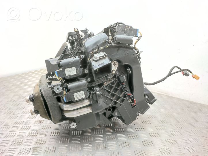 Skoda Yeti (5L) Scatola alloggiamento climatizzatore riscaldamento abitacolo assemblata 3C1820308