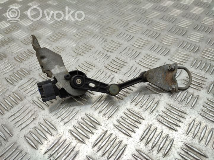 Mercedes-Benz A W176 Ajovalon korkeusanturi A0045429918