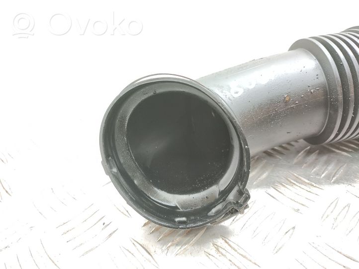 Mercedes-Benz A W176 Część rury dolotu powietrza A6510902242