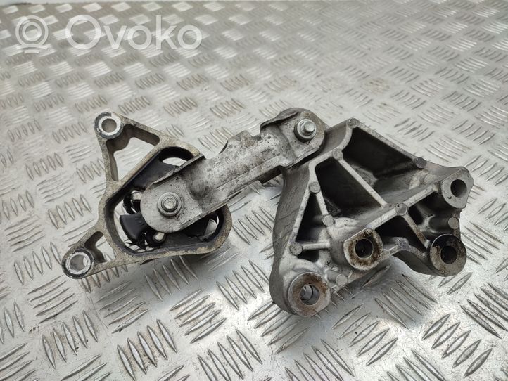 Mercedes-Benz A W176 Support, suspension du moteur A2462401109