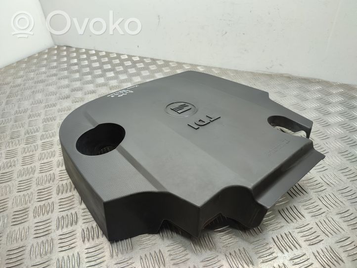 Seat Exeo (3R) Variklio dangtis (apdaila) 3R0103925K