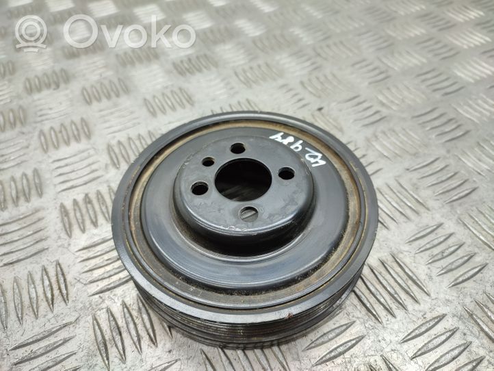 Volkswagen Tiguan Crankshaft pulley 038105243M