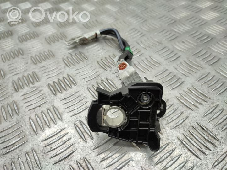 Toyota RAV 4 (XA50) Akun rele-sulake 8216542120