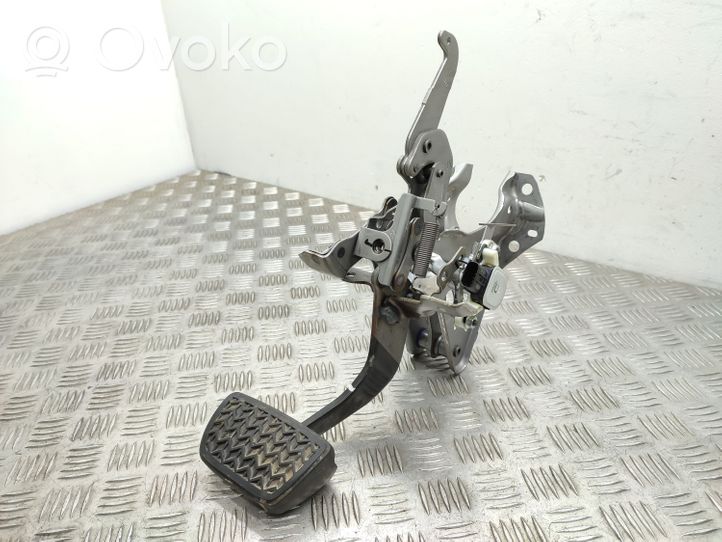 Toyota RAV 4 (XA50) Brake pedal 8951033020