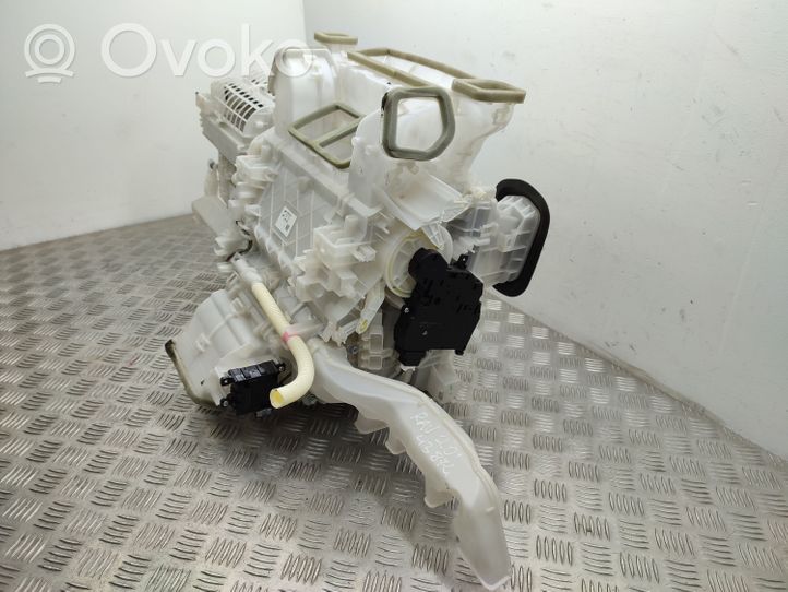 Toyota RAV 4 (XA50) Salono oro mazgo komplektas 8705033D70