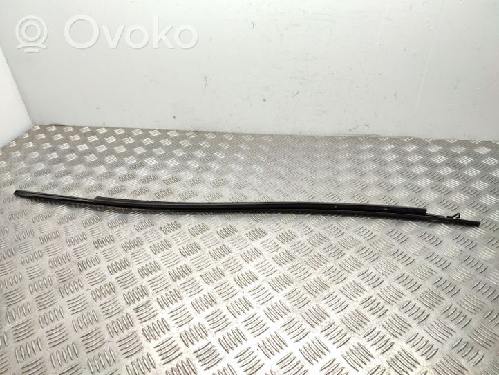 Toyota RAV 4 (XA50) Etuoven lasin muotolista 08220354