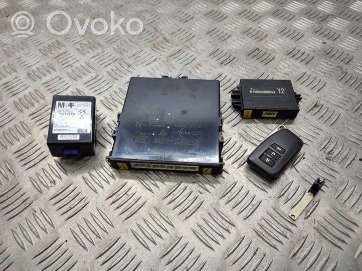 Lexus RX 450H Komputer / Sterownik ECU i komplet kluczy 8999048450