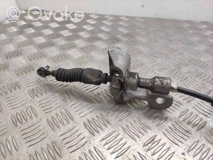 Nissan X-Trail T32 Gear shift cable linkage 