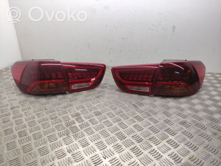 KIA Sorento Rear/tail lights set 92402C5500