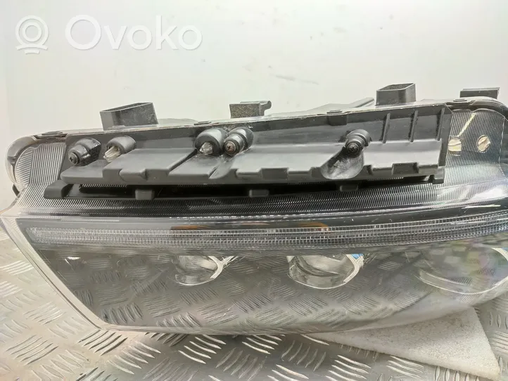 KIA Sorento Lampa przednia C592122210