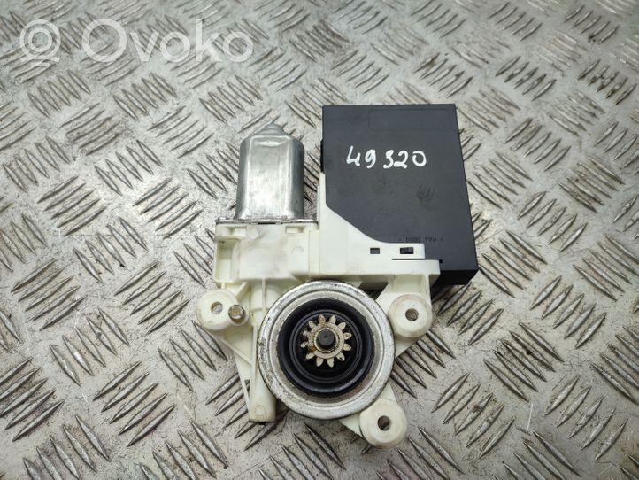 Volvo V50 Motorino alzacristalli della portiera anteriore 30737675