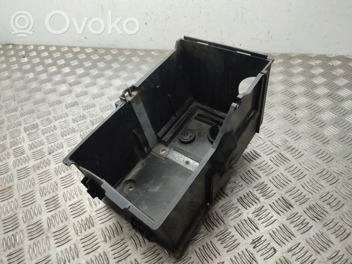 Volvo V50 Support boîte de batterie 