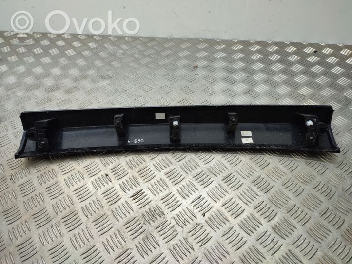 Peugeot 2008 II Tailgate trim 98338259