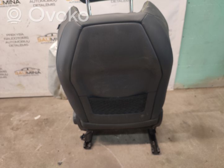 Peugeot 2008 II Front driver seat 