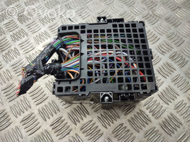 Ford Turneo Courier Fuse module 