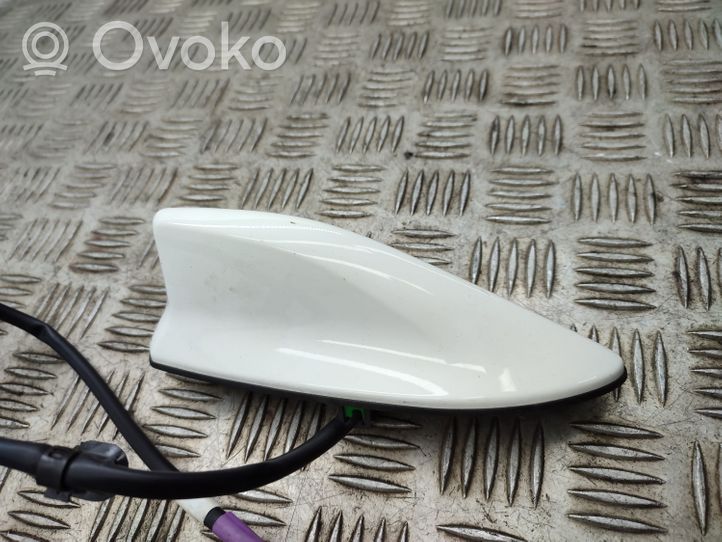 Toyota RAV 4 (XA40) Antena GPS 8610142790