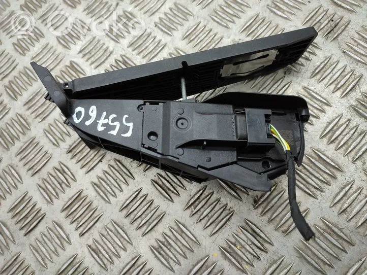 BMW 2 F45 Pedal del acelerador 21490710