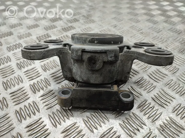 Volvo XC70 Engine mount bracket 62436875