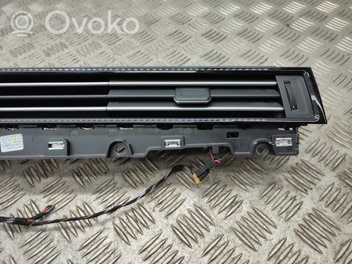 Volkswagen PASSAT B8 Dash center air vent grill 3G1857083