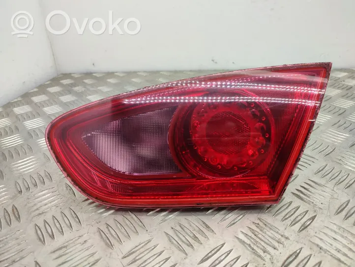 Seat Leon (1P) Lampy tylnej klapy bagażnika 1P0945094F